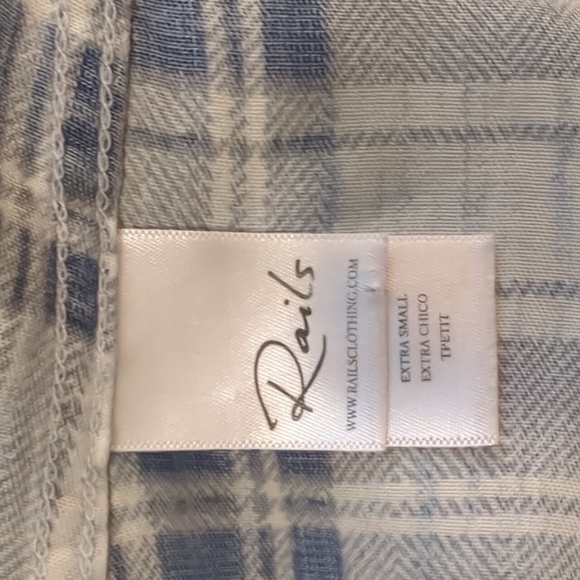 Rails Carter Button Down - Picture 5 of 6